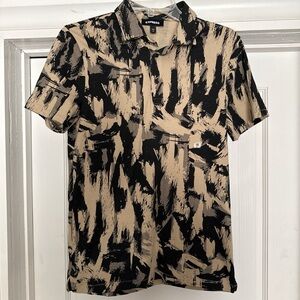 Express Short Sleeve Polo in Black and Tan Abstract Brush Print